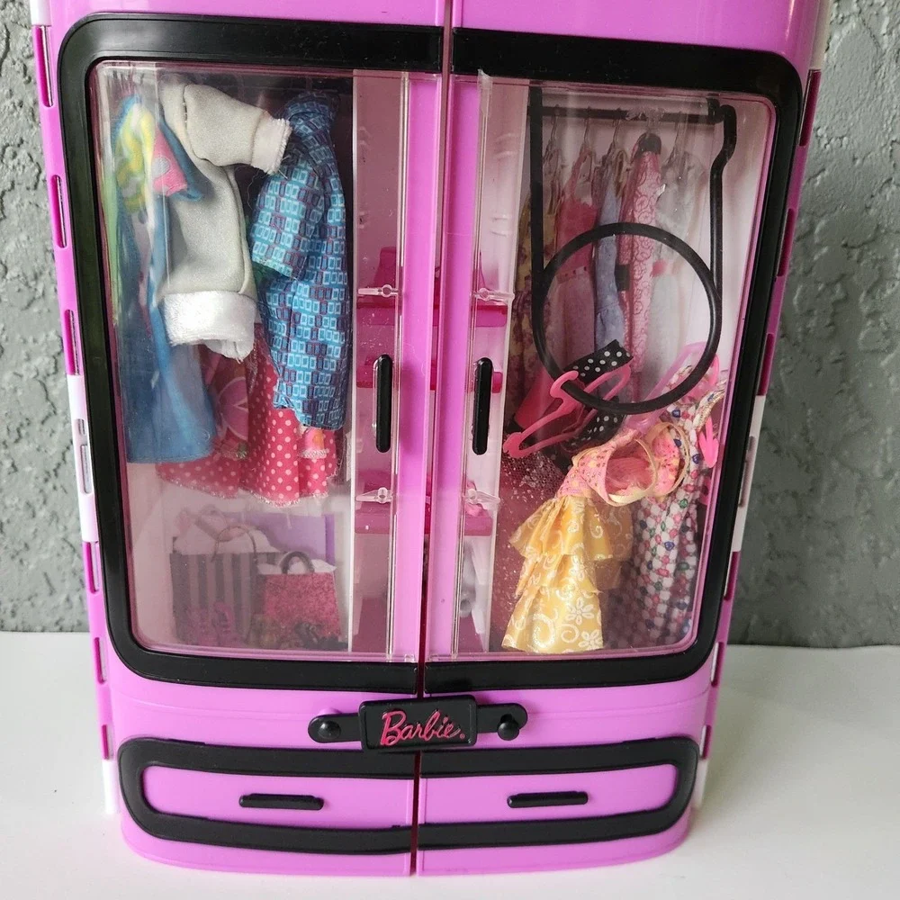 Barbie Fashionistas Ultimate Closet Pink Portable Wardrobe Clothes and Shoes